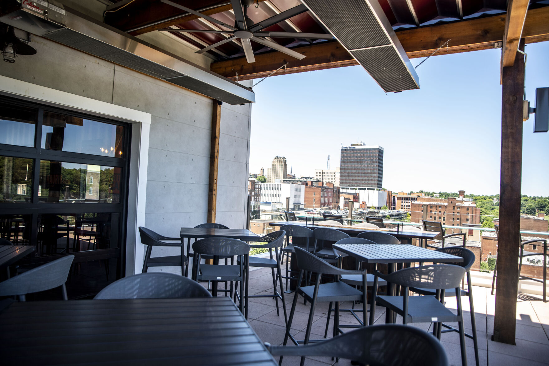 No. 7 Rooftop Bar